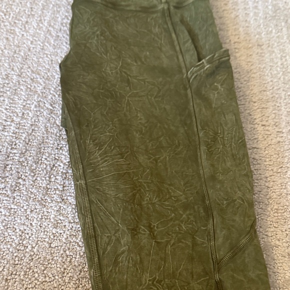 Lululemon Fast and Free Leggings - Picture 7 of 7